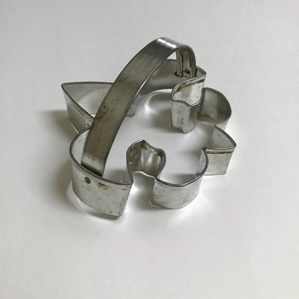 Boy Scout Emblem Metal Cookie Cutter w/Handle Biscuits Crafts Fleur De Lis 4x4”